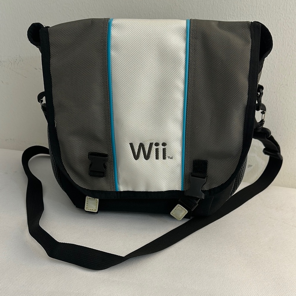 Nintendo Wii Black and Gray Shoulder Bag